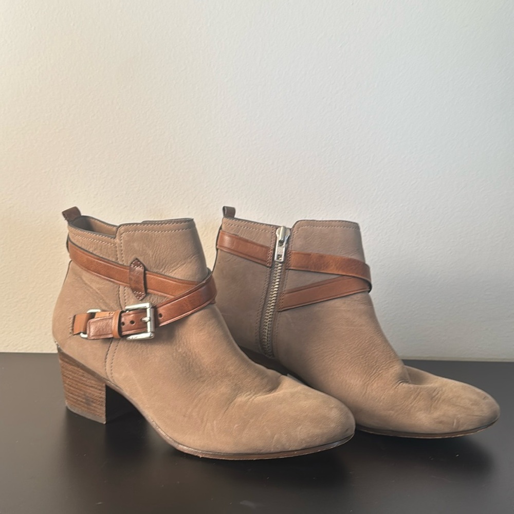 Coach booties - Picture 1 of 10